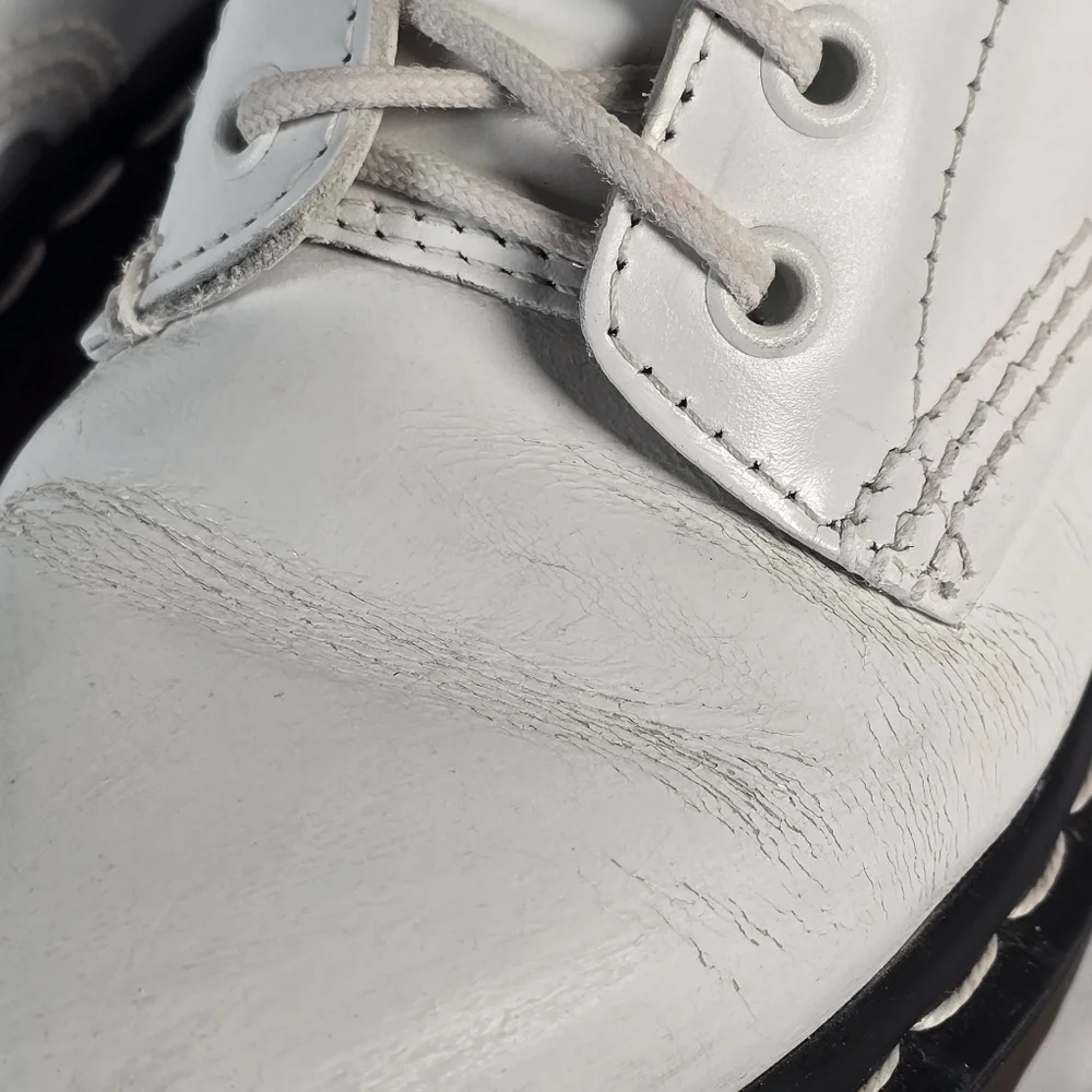 Dr. Martins Girls Vintage 1990s 8-Eye 1460 White Combat Boots Laceup Size 3 Moto